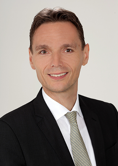 Roland Krueger, Infiniti